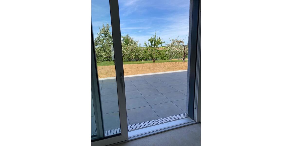 Doppelhaushälfte Herrenberg - 7 Zimmer, 183 m&sup2;, 2.700&euro; | Angebot:26591645