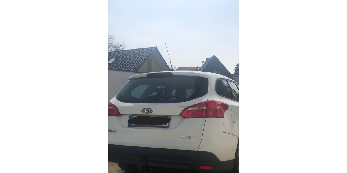 Ford Focus 103.000 km 6.900 € Kreuzau 52372