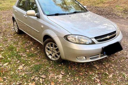 Chevrolet Lacetti 172.258 km 2.499 &euro; Frankfurt 15230