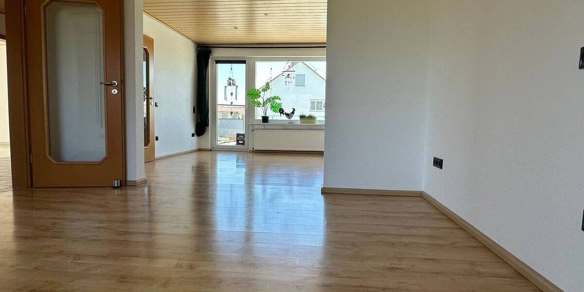 Mehrfamilienhaus, Wohnhaus Homberg (Efze) Roppershain - 6 Zimmer, 160 m&sup2;, 225.000&euro; | Angebot:26499511