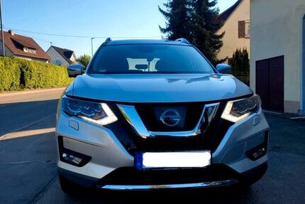 Nissan X-Trail 127.000 km 9.800 &euro; Berlin 10178