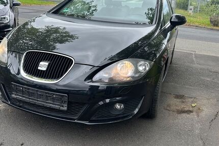 Seat Leon 109.000 km 4.999 &euro; Kassel 34123