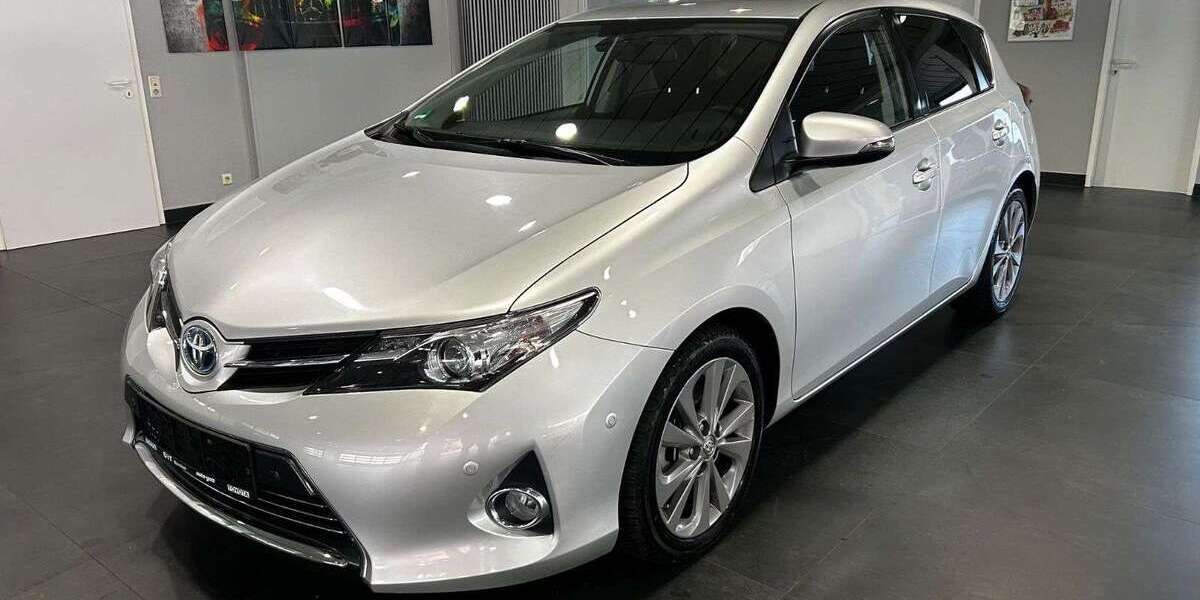 Toyota Auris 50.000 km 11.950 &euro; Oberhausen 46049