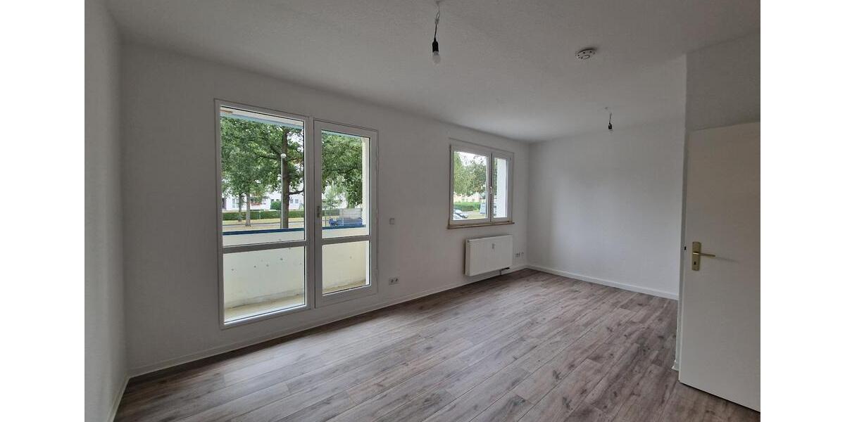 Etagenwohnung Dessau-Roßlau Brambach - 4 Zimmer, 65 m&sup2;, 389&euro; | Angebot:26549414