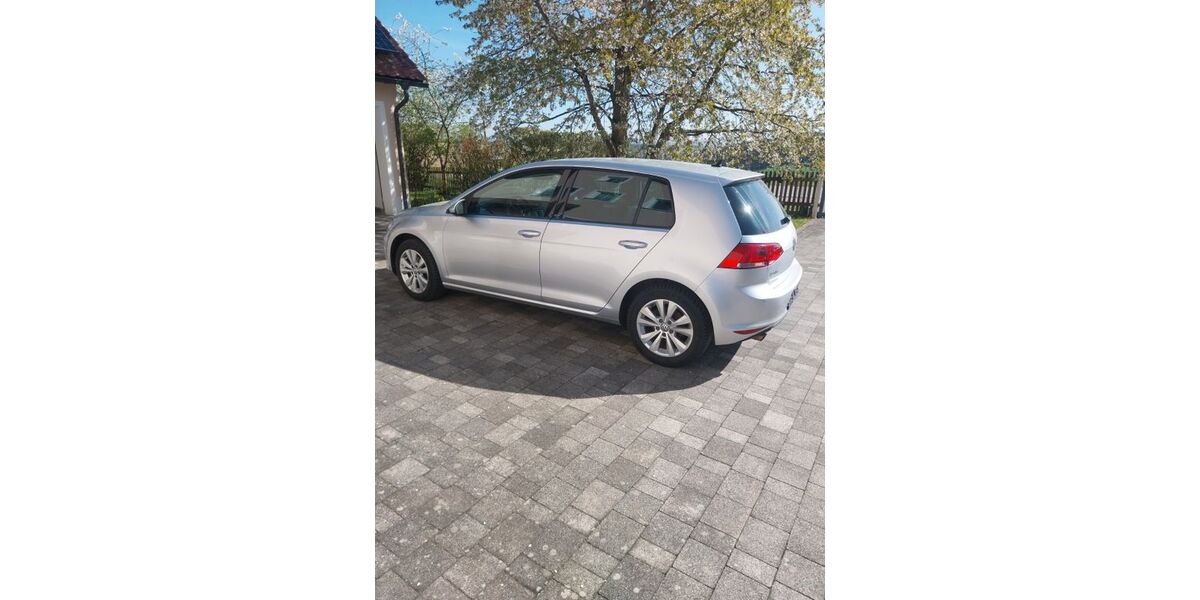 VW Golf 81.600 km 10.500 &euro; Holzheim am Forst 93183