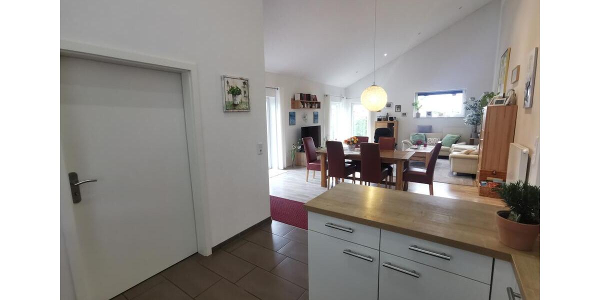 Außergewöhnlicher, barrierefreier Architekten-Bungalow mit Garten und Terrasse 3 zimmer