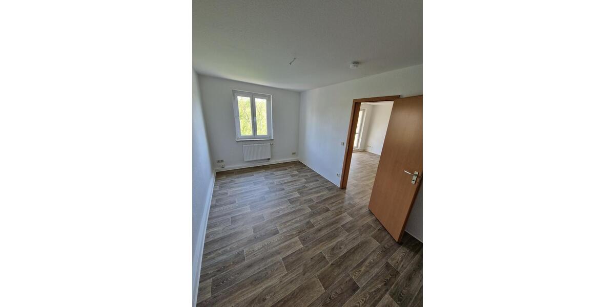 Dachgeschoßwohnung Gera Alt-Bieblach - 3 Zimmer, 65 m&sup2;, 365&euro; | Angebot:26380939
