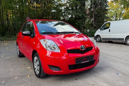 Toyota Yaris 112.314 km 3.999 € München 81929