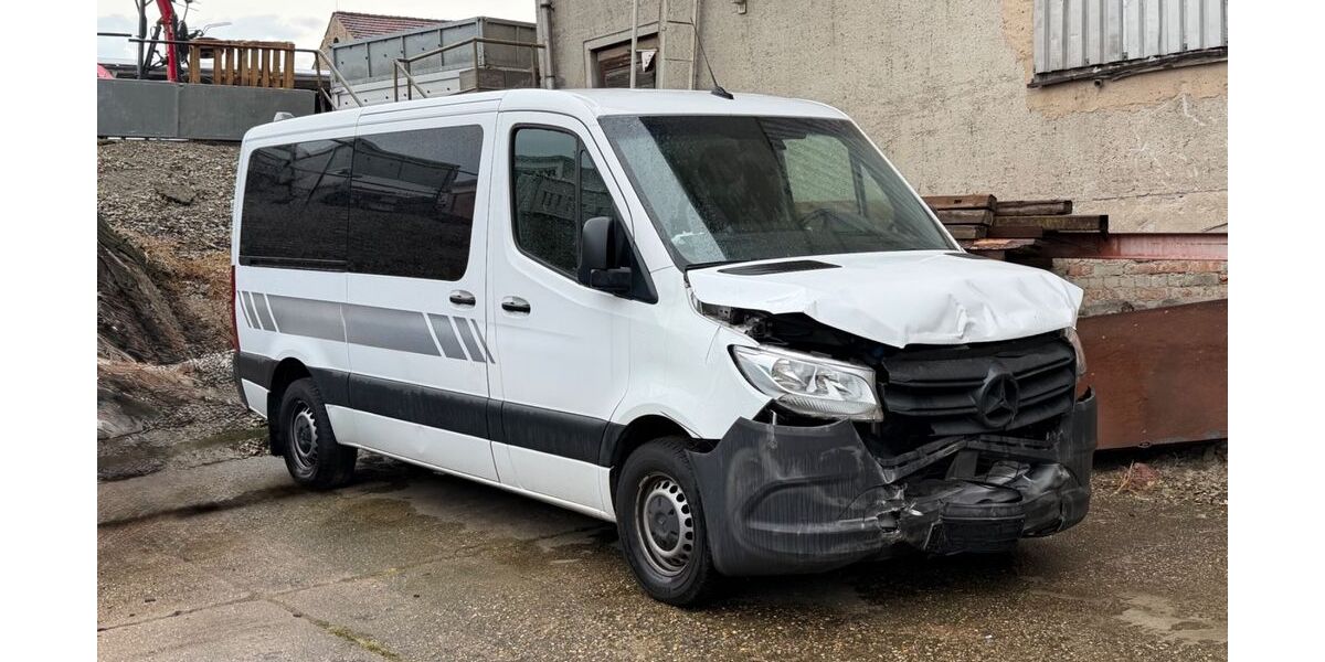 Mercedes-Benz Sprinter 168.000 km 19.999 &euro; Bernburg 06406