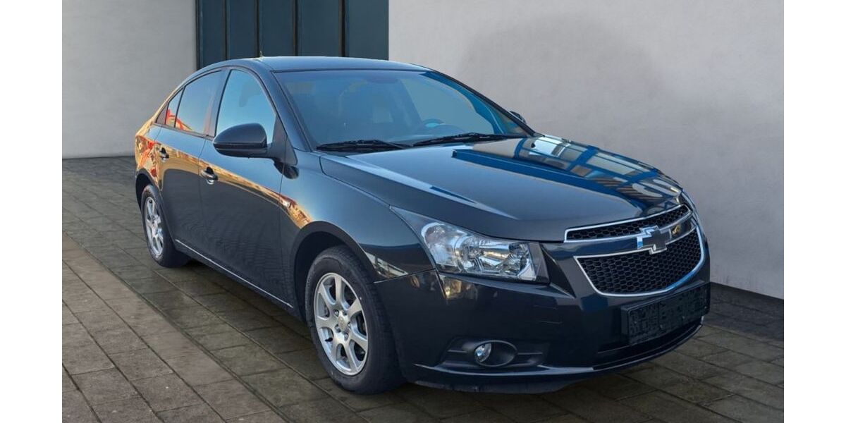 Chevrolet Cruze 92.000 km 3.400 &euro; Leimbach 36433
