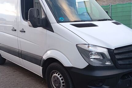 Mercedes-Benz Sprinter 181.696 km 8.900 &euro; Düsseldorf 40219