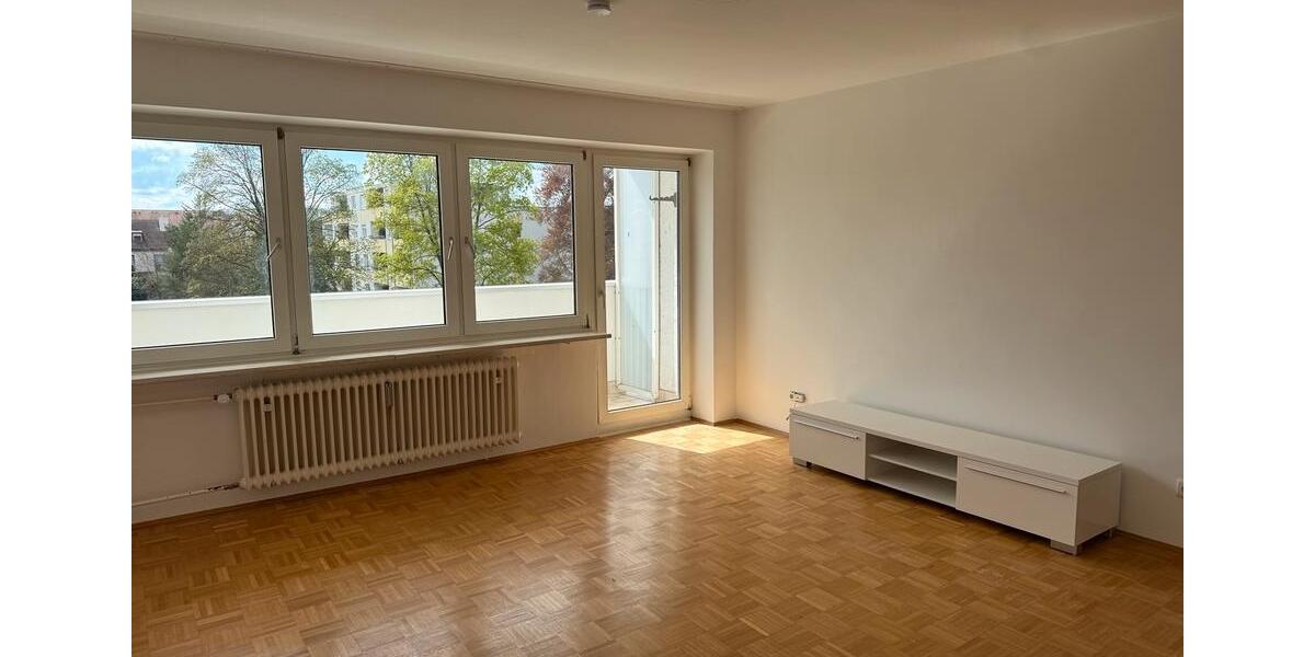 Etagenwohnung Puchheim - 3 Zimmer, 77 m&sup2;, 1.726&euro; | Angebot:26322603