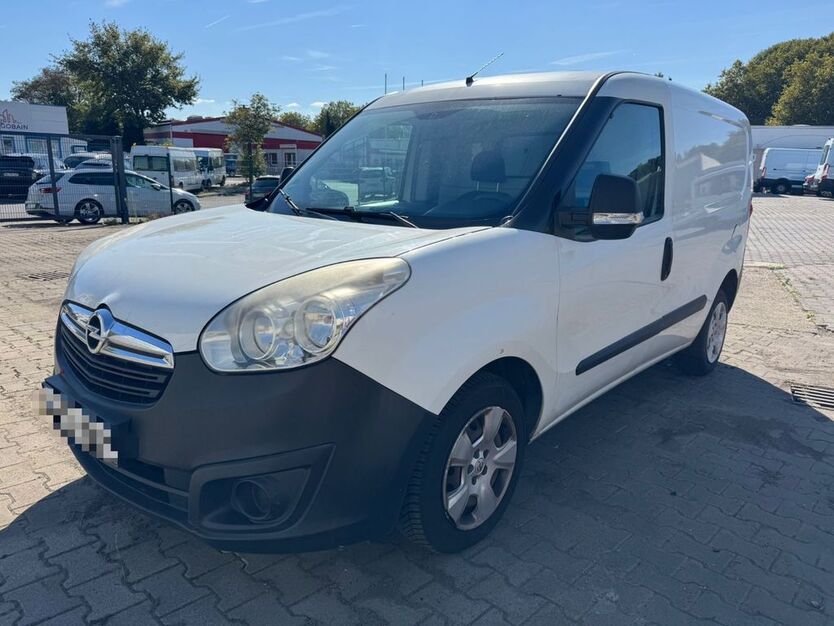 Opel Combo 270.000 km 3.900 € Essen 45356