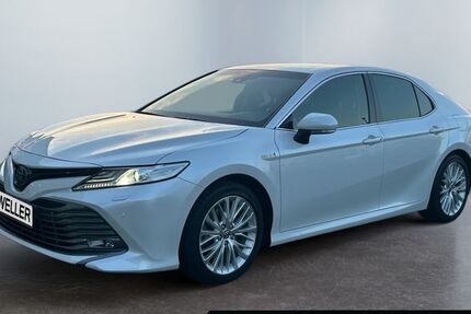 Toyota Camry 73.606 km 29.680 &euro; Hamm 59067
