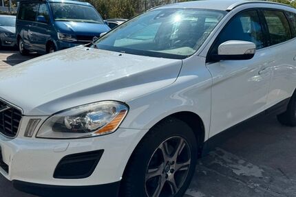 Volvo XC60 380.000 km 5.950 &euro; Detmold 32758