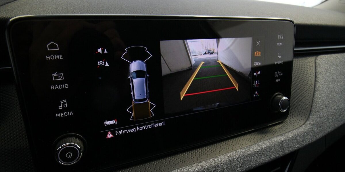 Skoda Kamiq TSI OPF 7-DSG Selection LED+KAMERA+ACC 8.634 km 21.900 &euro; Hagenow 19230