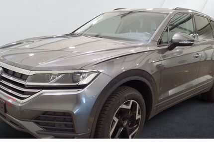 VW Touareg 23.519 km 50.780 &euro; Bielefeld 33689