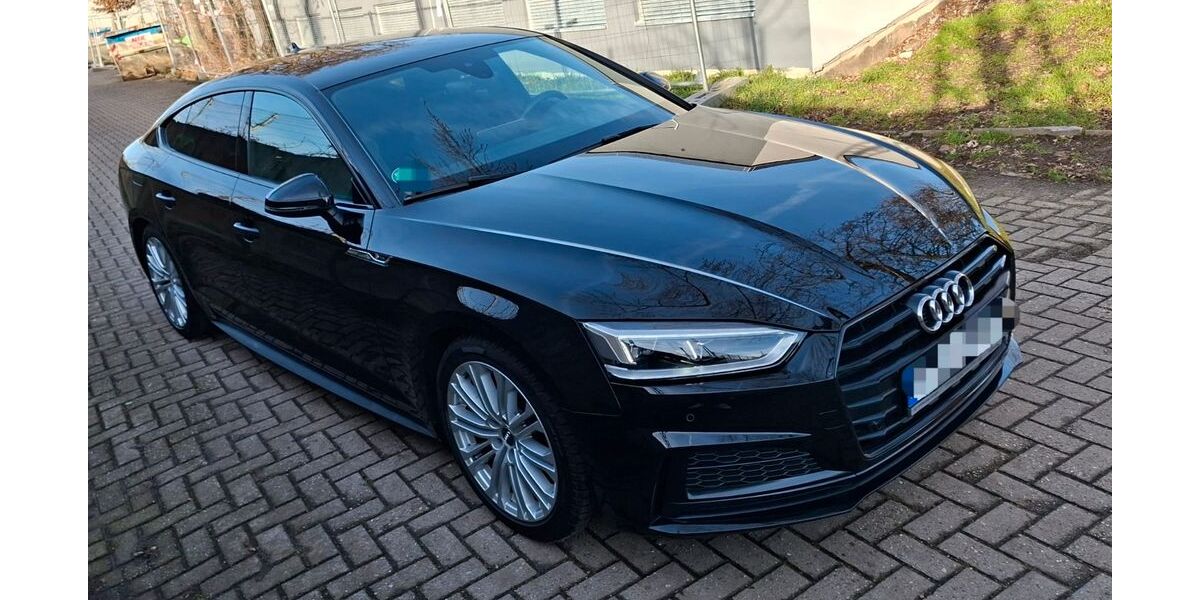 Audi A5 92.000 km 25.650 &euro; Düsseldorf 40215