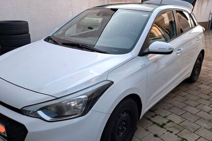 Hyundai i20 102.400 km 6.990 &euro; Laudenbach 69514