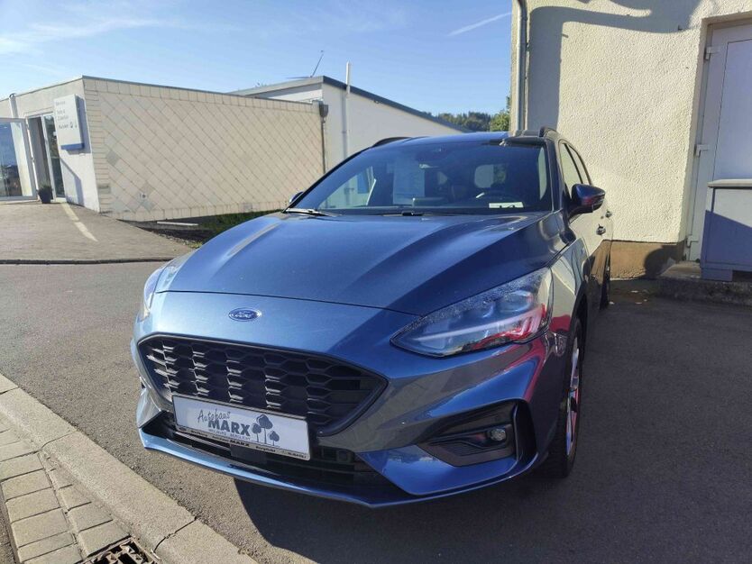 Ford Focus 41.900 km 21.990 € Berglicht 54426