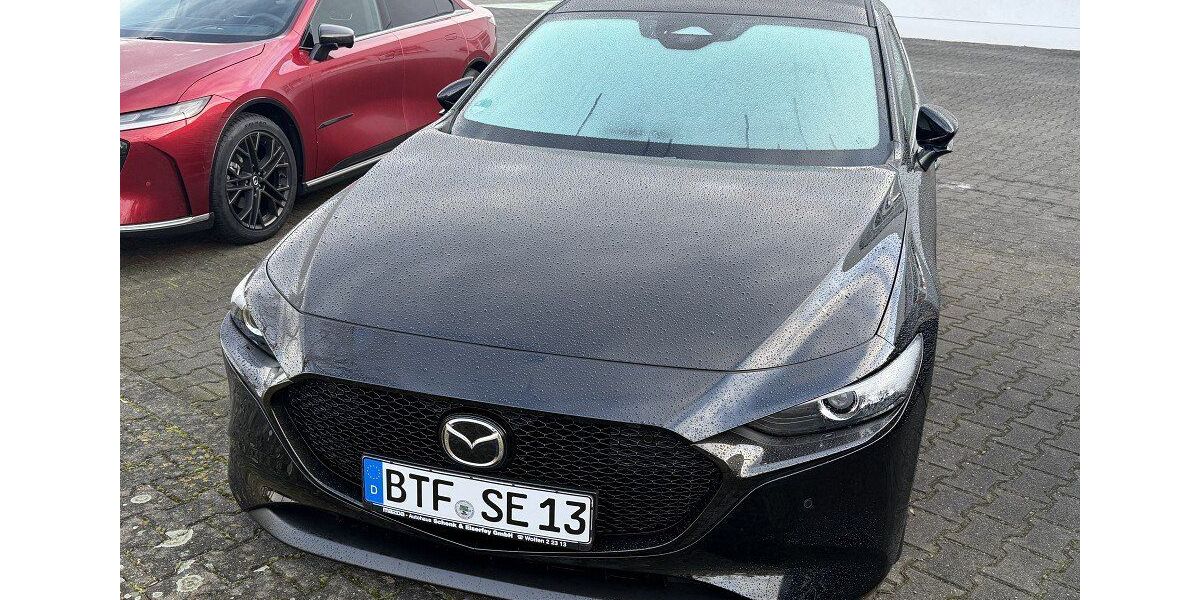 Mazda 3 2.072 km 27.900 &euro; Bitterfeld-Wolfen 06766