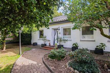 Haus zum Kaufen in Owschlag 349.000 € 182 m² 5.5 zimmer