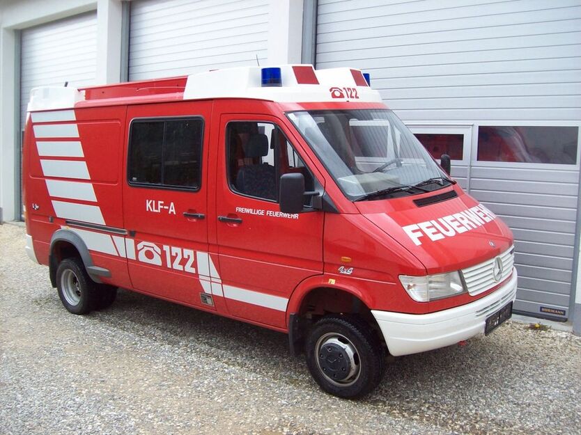 Mercedes-Benz Sprinter 36.900 km 17.950 € Ichenhausen 89335