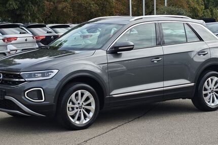 VW T-Roc 13.999 km 28.890 € Dettingen/Erms 72581