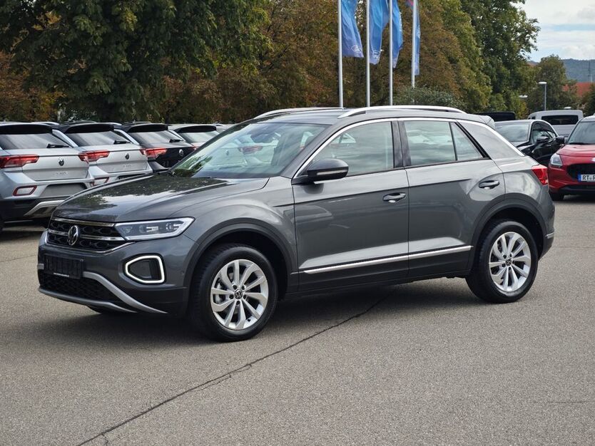 VW T-Roc 13.999 km 28.890 € Dettingen/Erms 72581