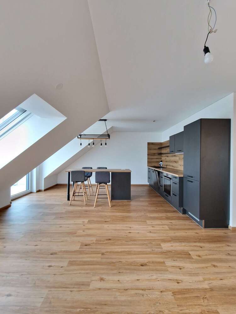 Wohnung zum Mieten in Moosburg 1.150 € 85 m²