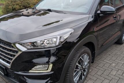 Hyundai TUCSON 74.500 km 16.300 € Namborn 66640
