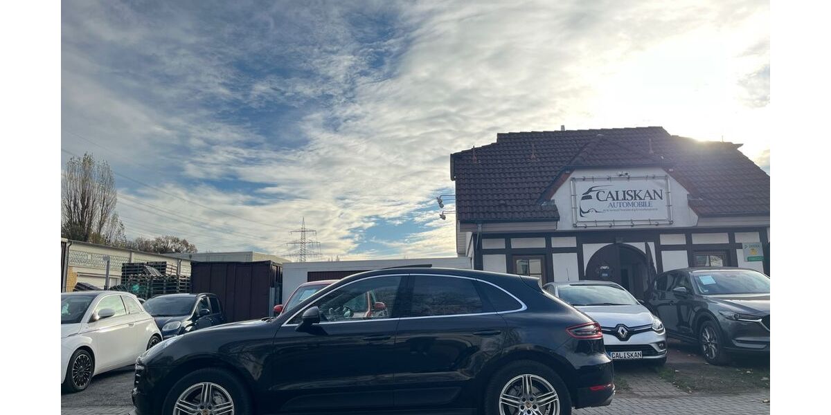 Porsche Macan 153.025 km 29.490 &euro; Dinslaken 46539