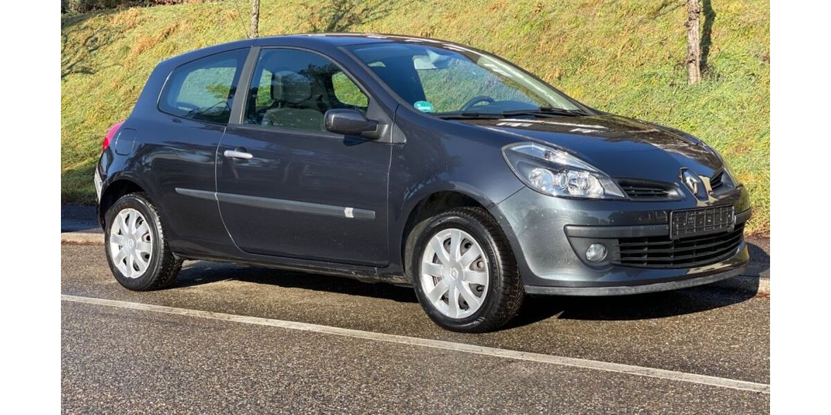 Renault Clio 48.000 km 5.900 &euro; Fellbach 70736