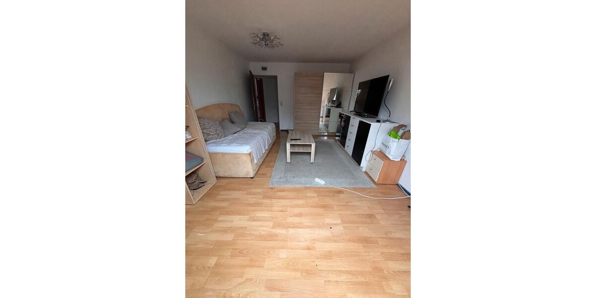 Möbliertes Wg- Zimmer 3 zimmer