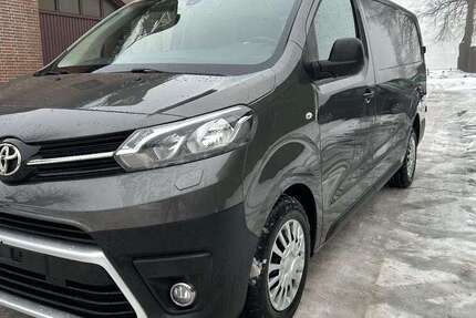 Toyota Proace 79.000 km 20.900 &euro; Norderstedt 22851