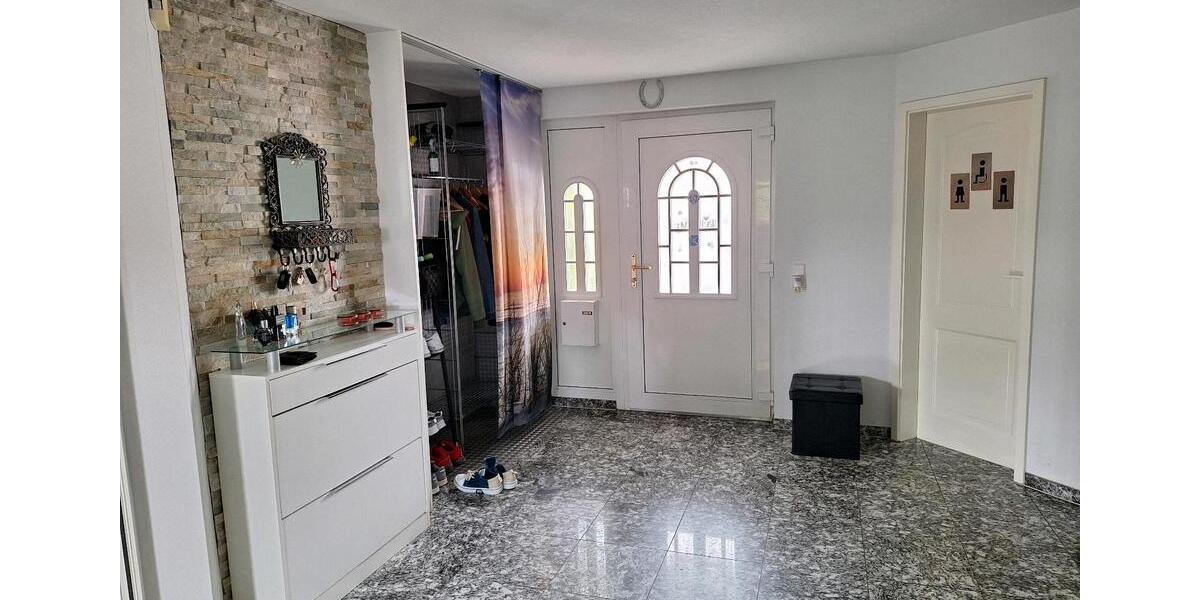 Einfamilienhaus Münsingen - 5 Zimmer, 175 m&sup2;, 555.000&euro; | Angebot:26448306