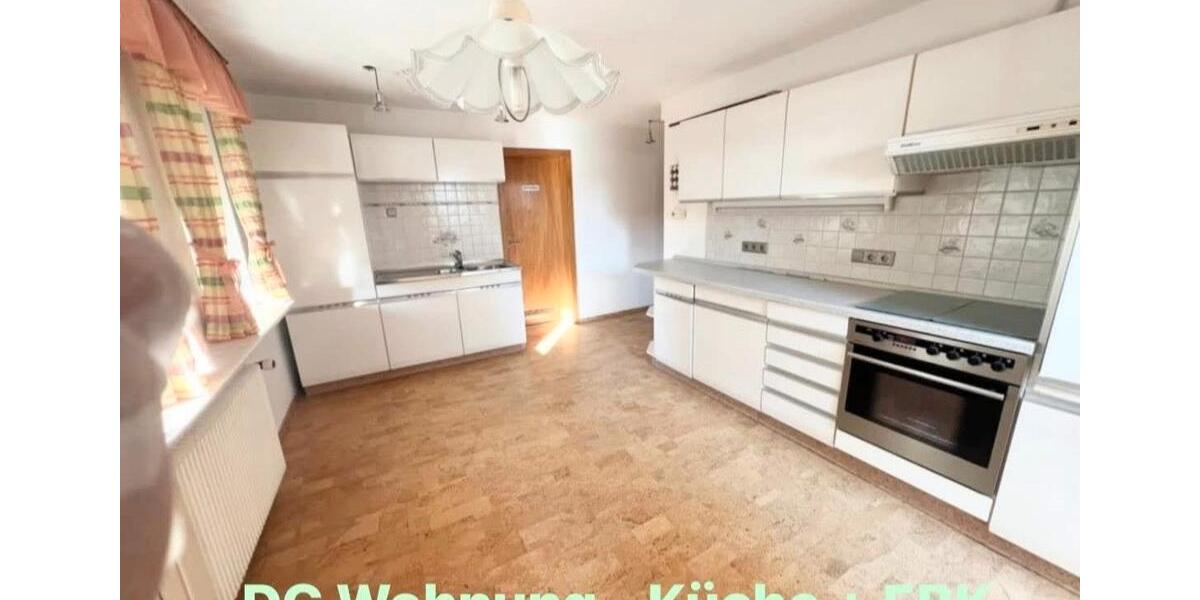 Dachgeschoßwohnung Neustadt bei Coburg - 4.5 Zimmer, 87 m&sup2;, 690&euro; | Angebot:25879216