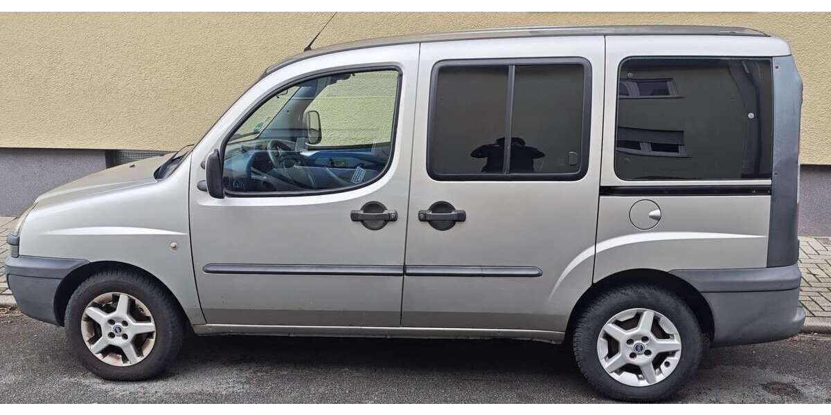Fiat Doblo 100.325 km 2.500 &euro; Brühl 68782