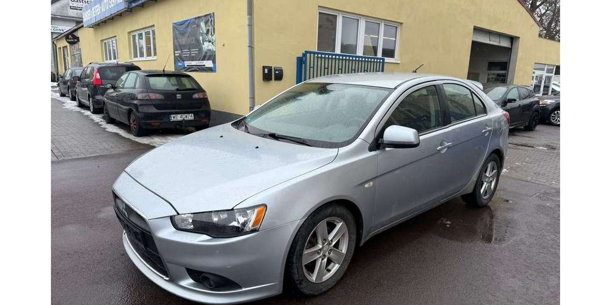 Mitsubishi Lancer 232.000 km 990 &euro; Kabelsketal 06184