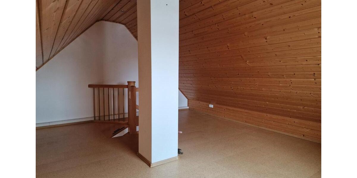 Doppelhaushälfte Wasserlosen - 2 Zimmer, 85 m&sup2;, 750&euro; | Angebot:26142215