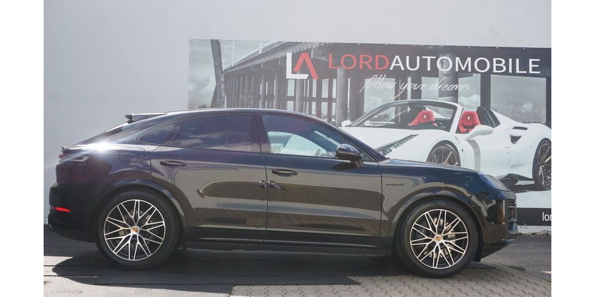 Porsche Cayenne 17.850 km 107.999 &euro; Stuttgart 70499