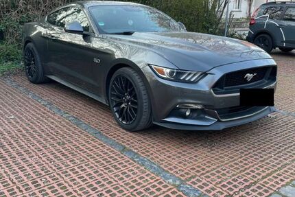 Ford Mustang 160.000 km 27.999 &euro; Werl 59457