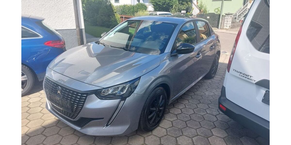 Peugeot 208 57.950 km 13.890 &euro; Hebertshausen bei Dachau 85241
