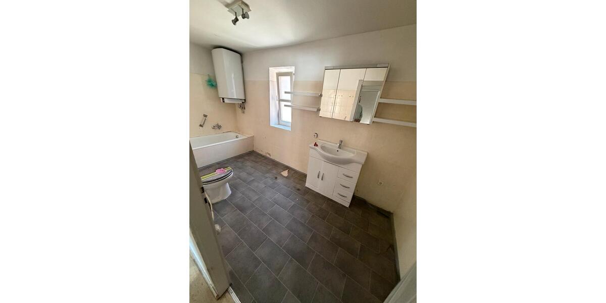 Einfamilienhaus Neustadt an der Donau - 6 Zimmer, 144 m&sup2;, 320.000&euro; | Angebot:26374037