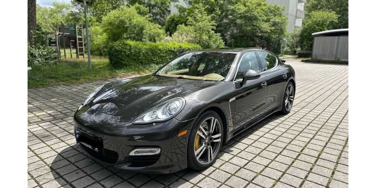 Porsche Panamera 230.500 km 19.900 &euro; München 81929