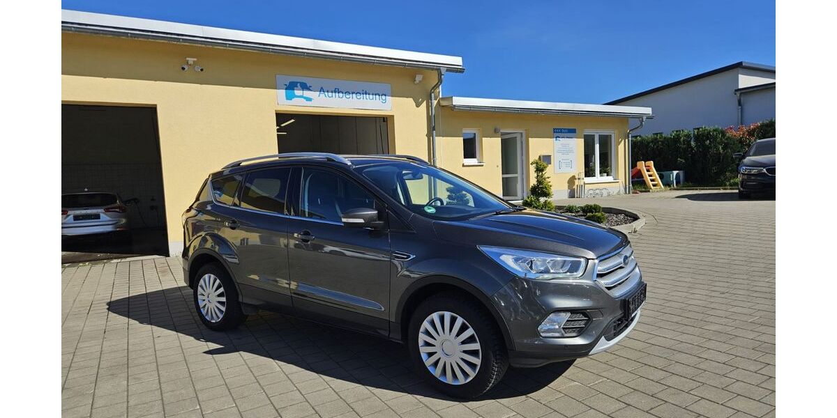 Ford Kuga 124.000 km 13.990 &euro; Büchenbach 91186