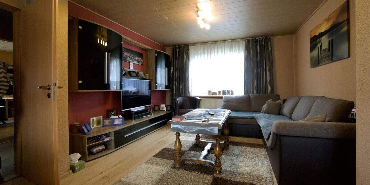 Doppelhaushälfte Erndtebrück - 4 Zimmer, 110 m&sup2;, 159.000&euro; | Angebot:25686200