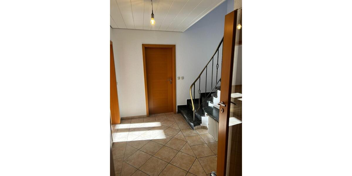 Einfamilienhaus Raubling - 4 Zimmer, 118 m&sup2;, 1.300&euro; | Angebot:26227865