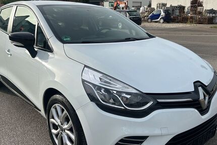 Renault Clio 57.000 km 4.990 &euro; Waiblingen OT Hegnach 71334