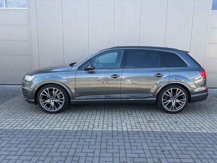 Q7